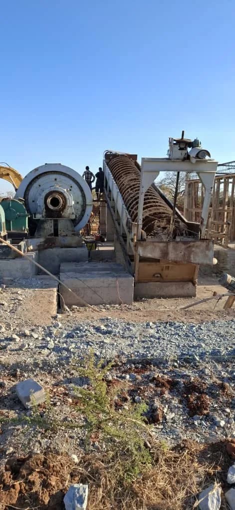 Ball mill and spiral classifier assembly