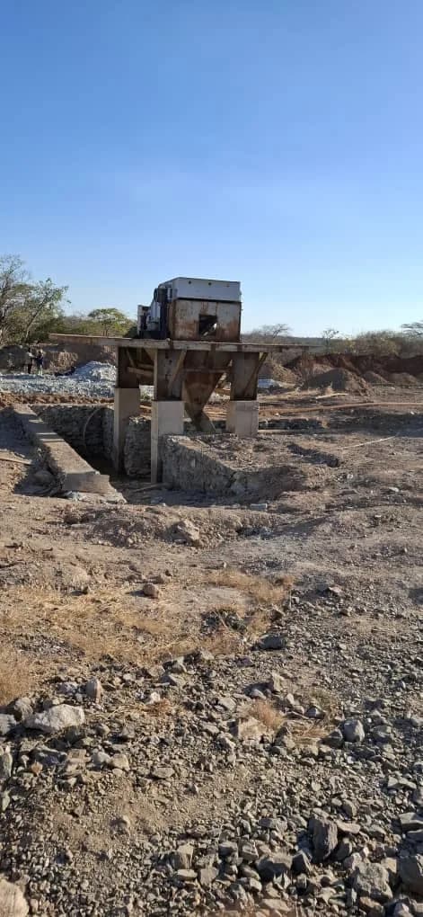 Elevated tank structure on its concrete piers