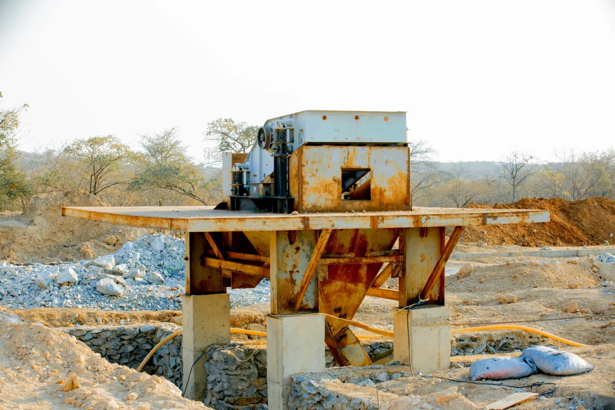 Crusher unit mounted on its steel platform