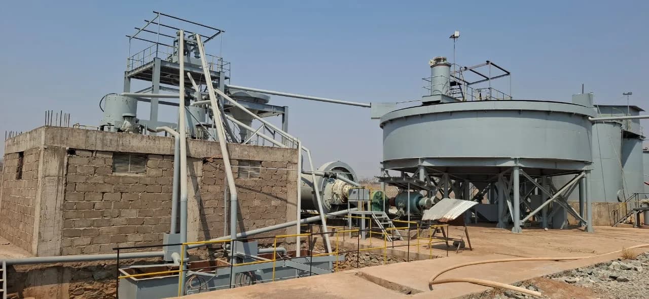Conveyor and storage silo at the CIP plant